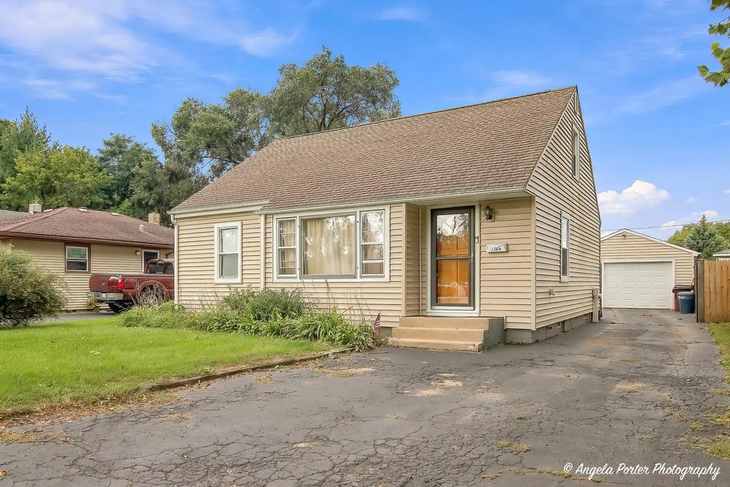 1124 Fulton Avenue, Winthrop Harbor