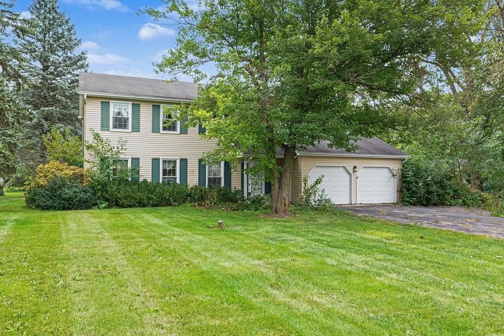 4n649 Petersdorf Road, West Chicago