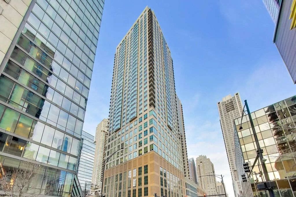2 E Erie Street 3005, Chicago