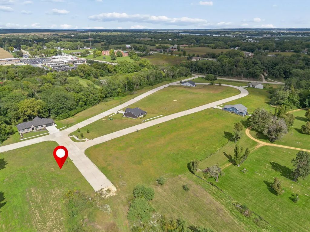886 Riverstone Court, Clinton