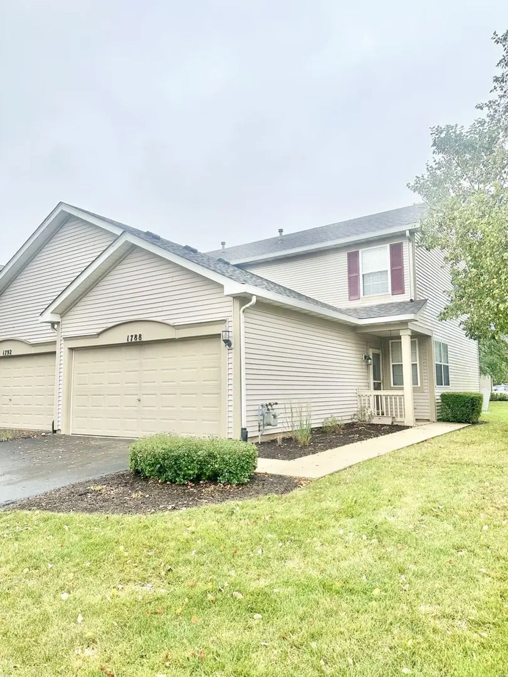 1788 S Wentworth Circle, Romeoville