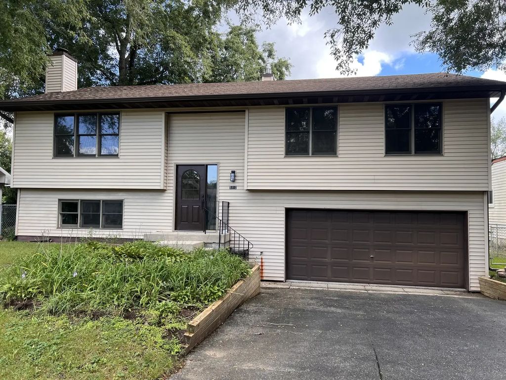 5312 W Lake Shore Drive W, Oakwood Hills