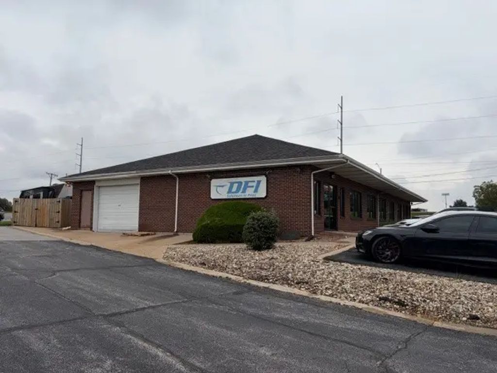 220 E 50th Street, Davenport