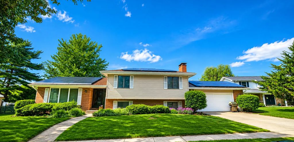 408 Park Lane Drive, Champaign
