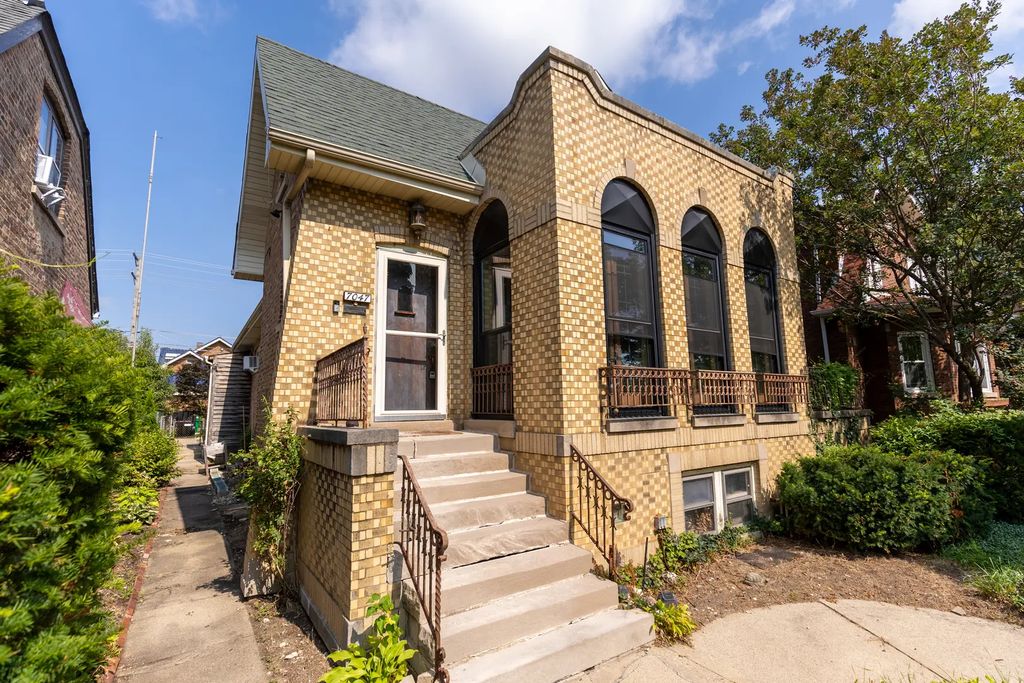 7047 26th Parkway, Berwyn