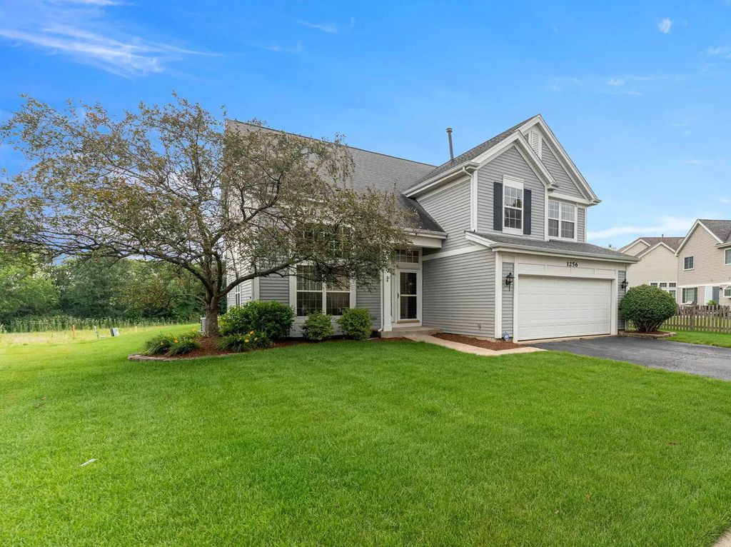 1256 Pennsbury Lane, Aurora