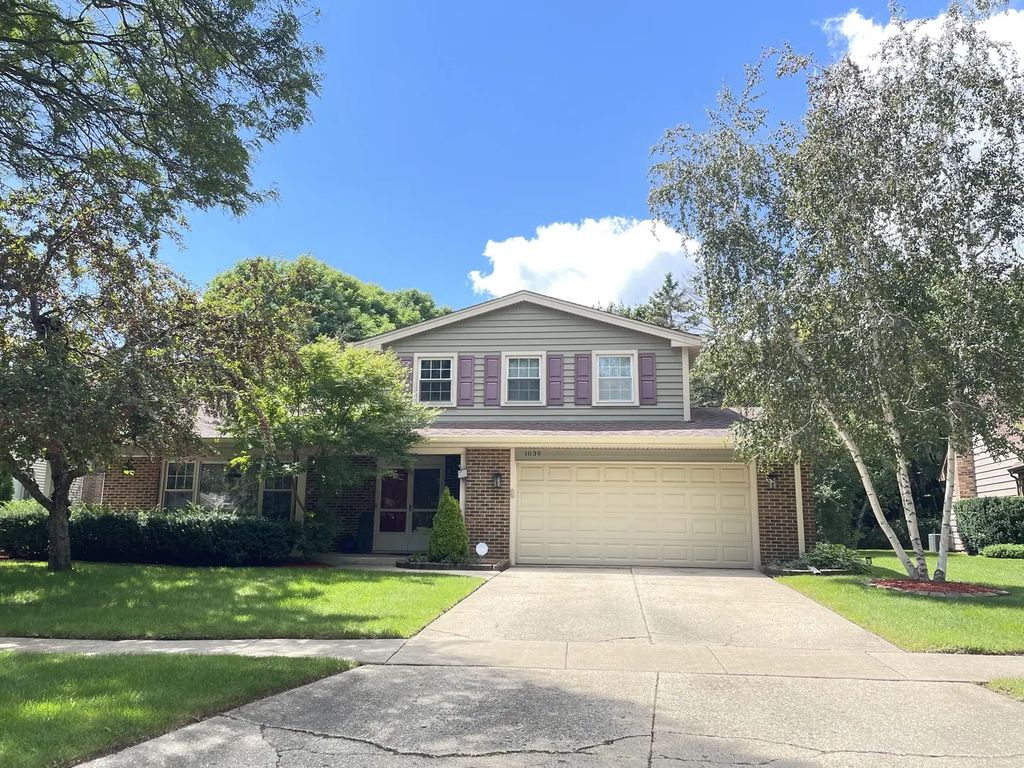 1039 Garfield Avenue, Libertyville