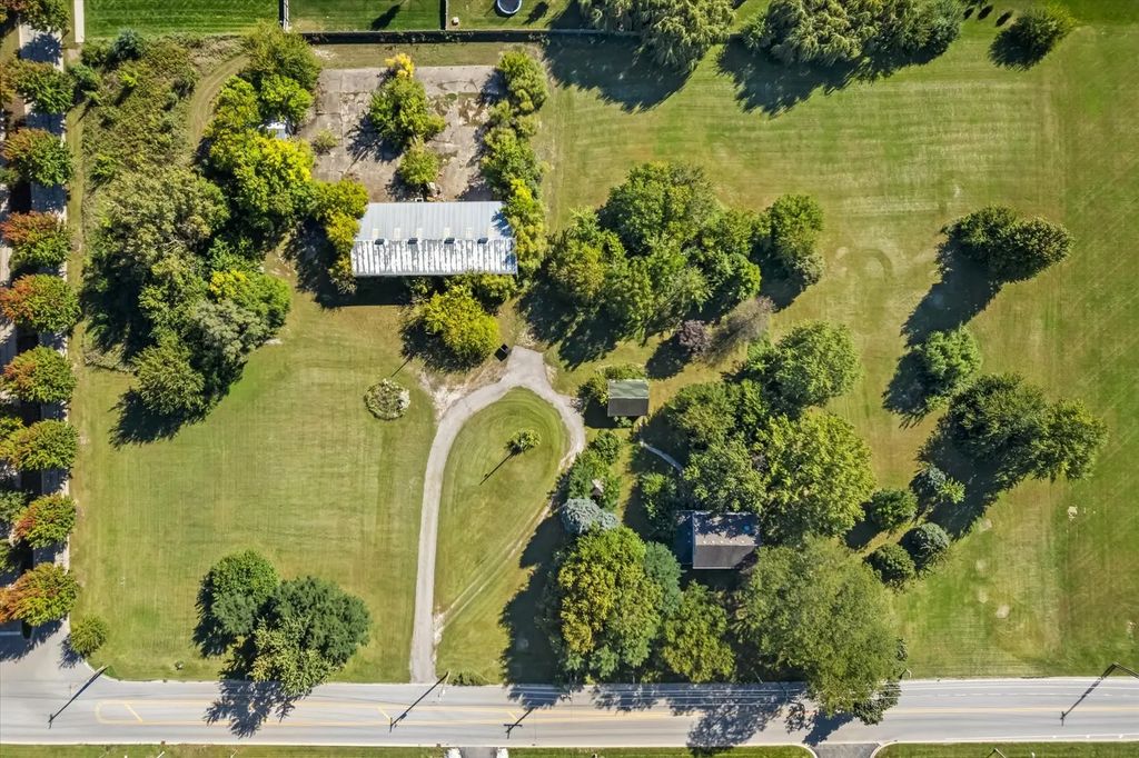 870 Simons Road, Oswego
