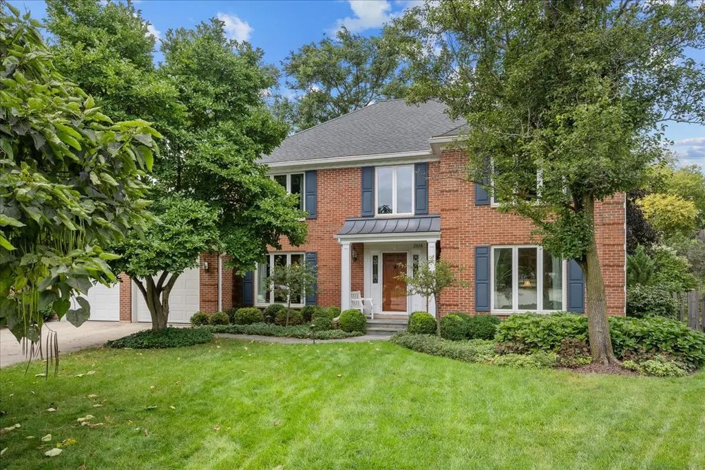 2308 Bianco Terrace, Glenview