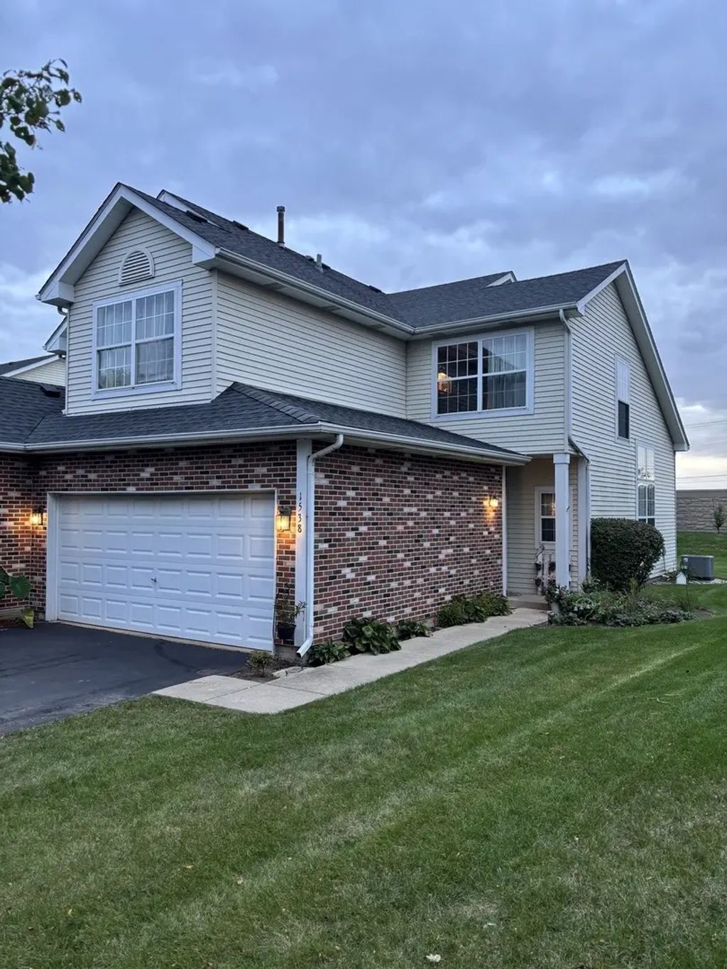 1538 Cottonwood Trail, Yorkville