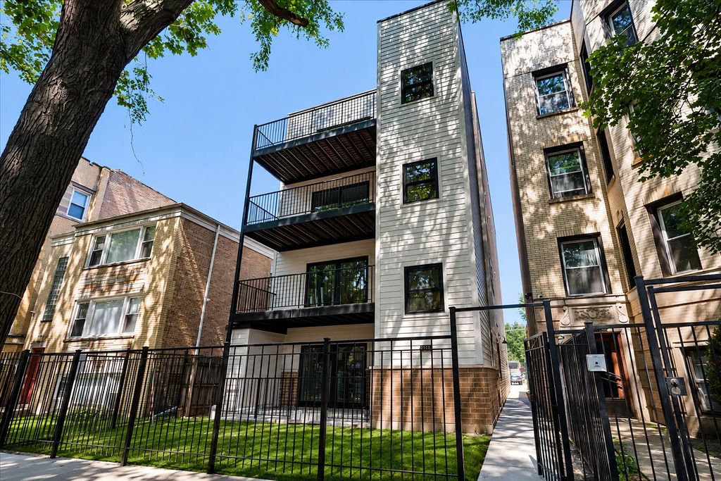 2314 W Arthur Avenue 4, Chicago