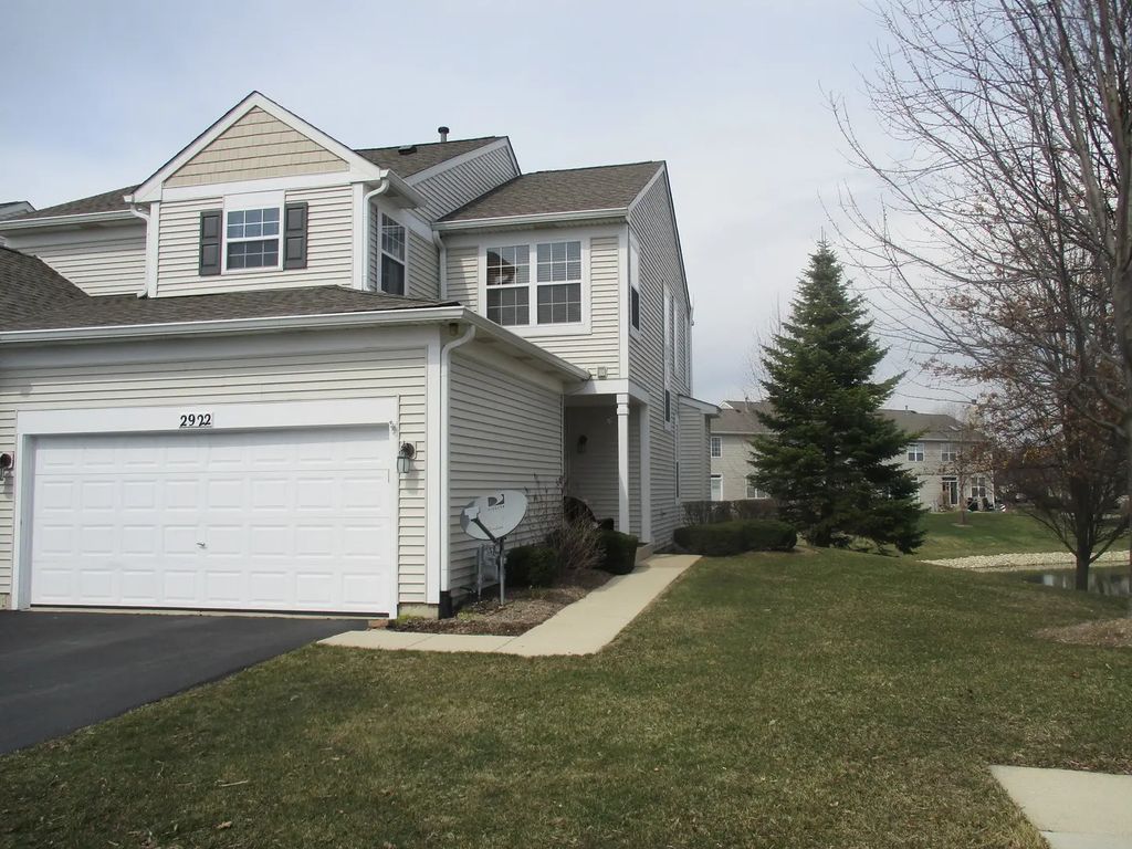 2922 Sheehan Drive 2922, Naperville