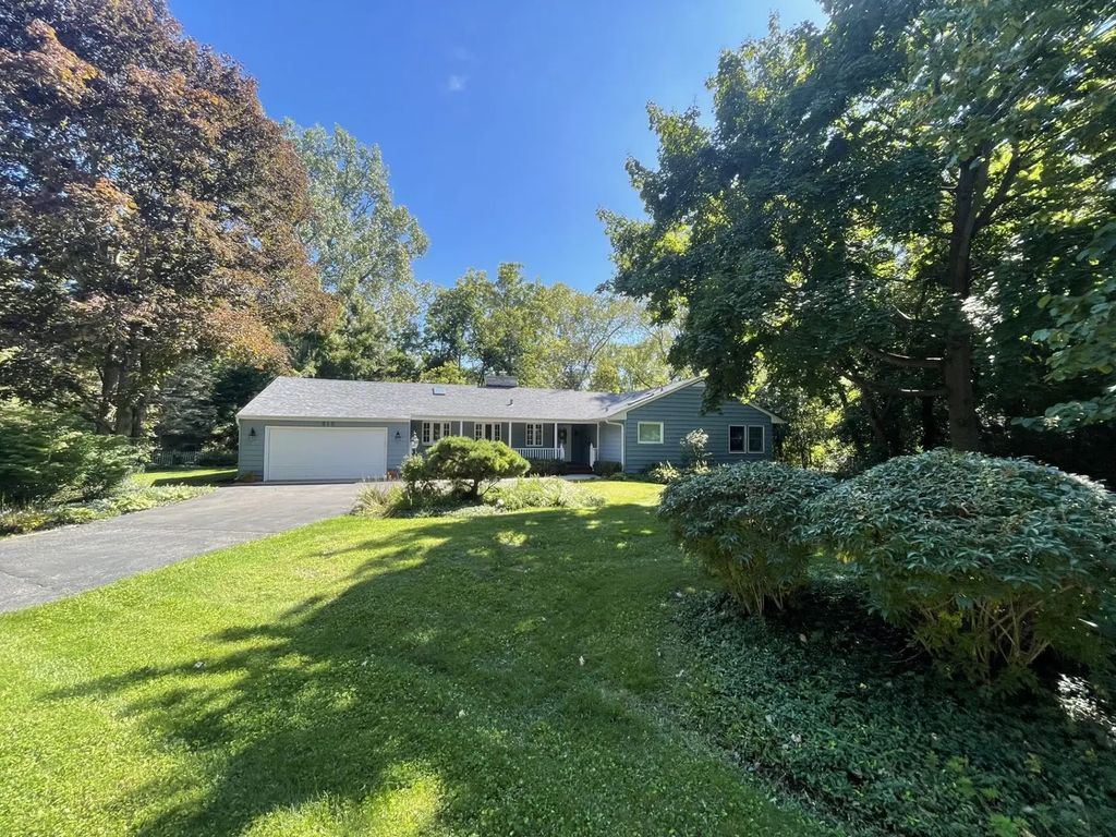 515 E Blodgett Avenue, Lake Bluff, 60044