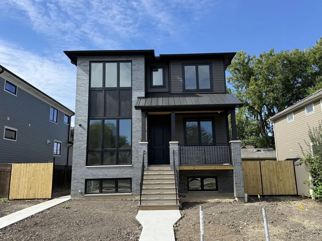 6708 N Olympia Avenue, Chicago