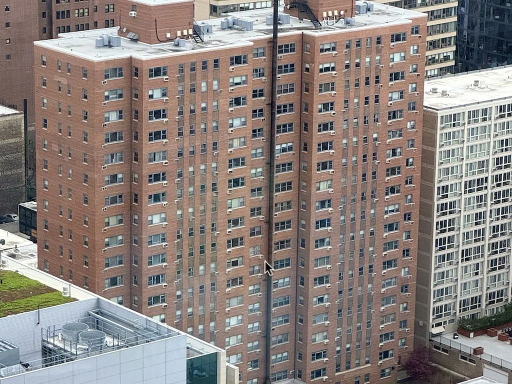 2909 N Sheridan Road 409, Chicago