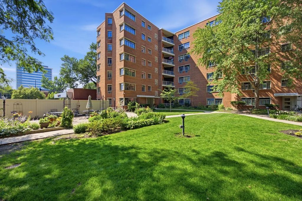 1862 Sherman Avenue 1nw, Evanston
