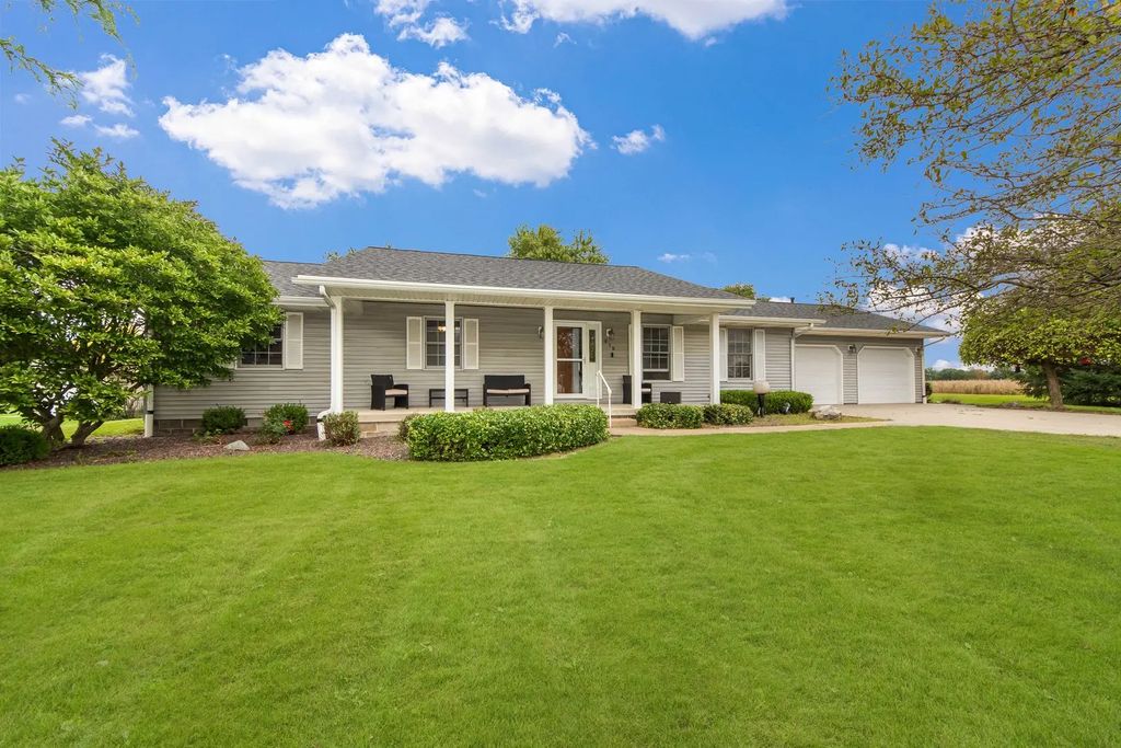 618 Cynthia Street, Minonk