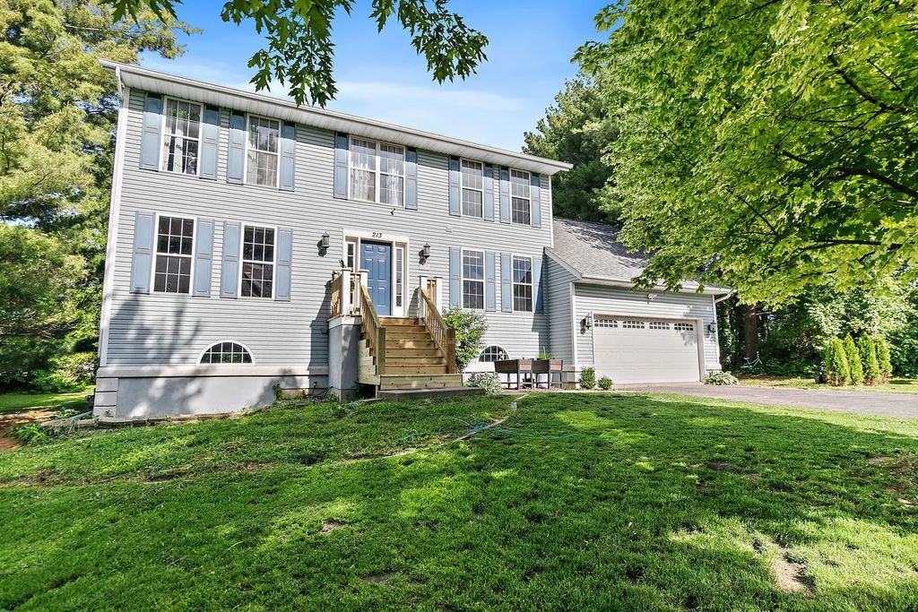 213 Sw Griffin Place, Poplar Grove