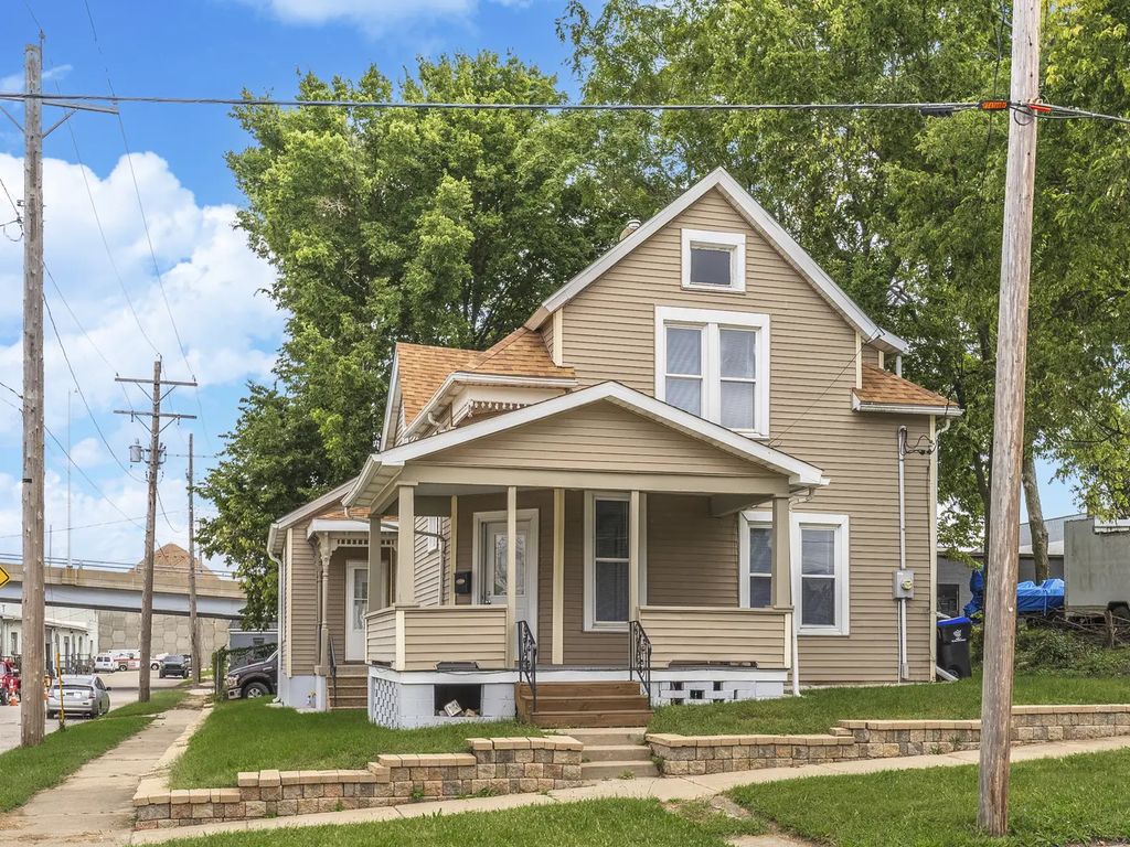 502 S Madison Street, Bloomington