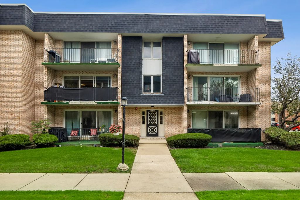 10360 Parkside Avenue 2b, Oak Lawn