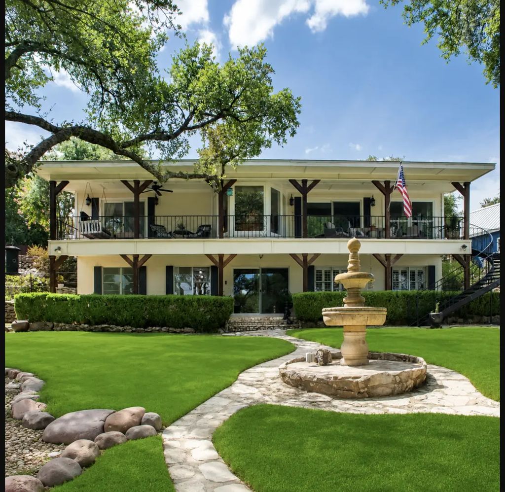 1558 Trailridge Drive, Canyon Lake