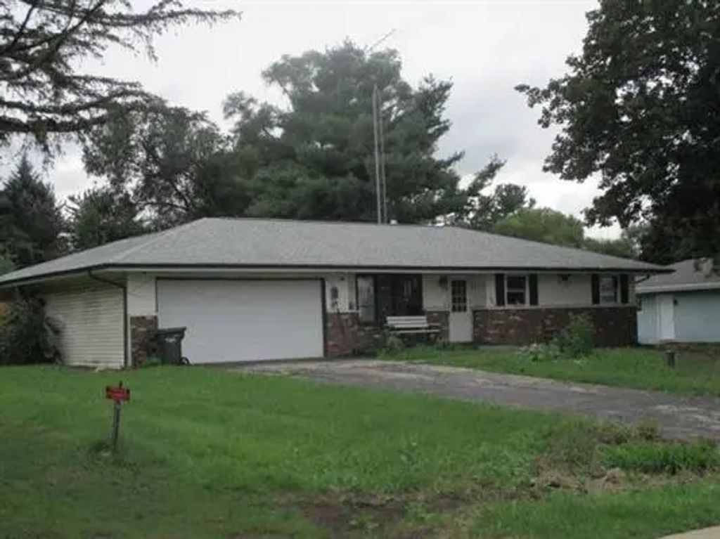 2735 Cascade Drive, Rockford