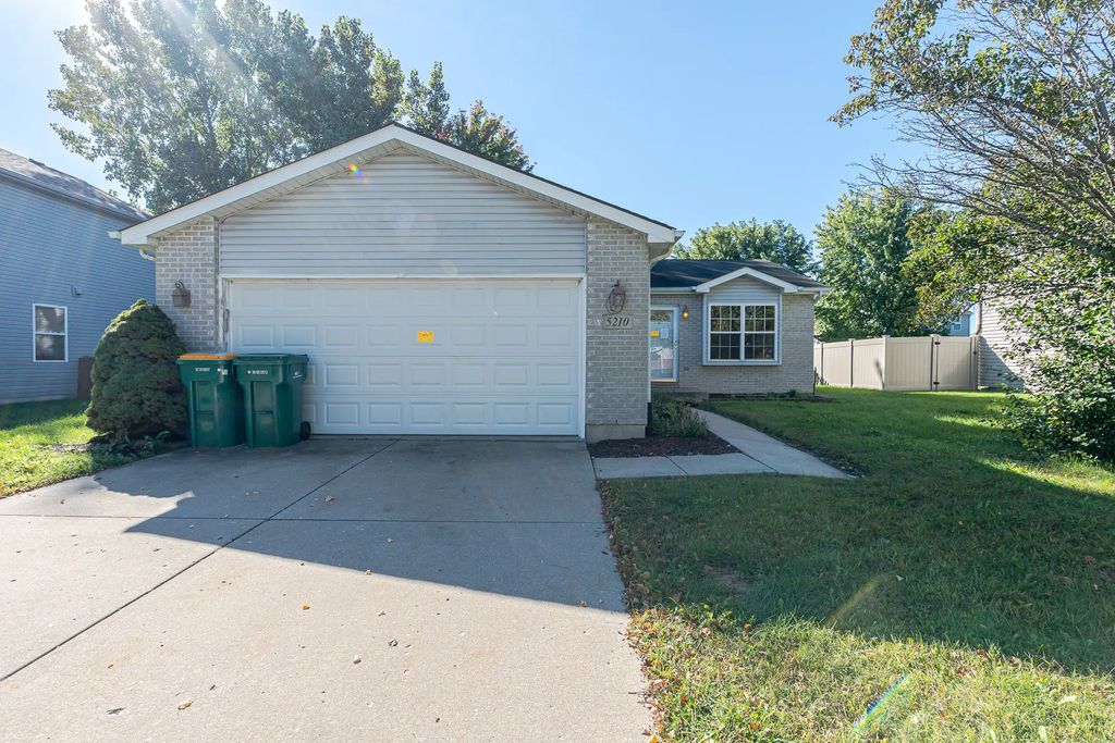 5210 Pine Trails Circle, Plainfield