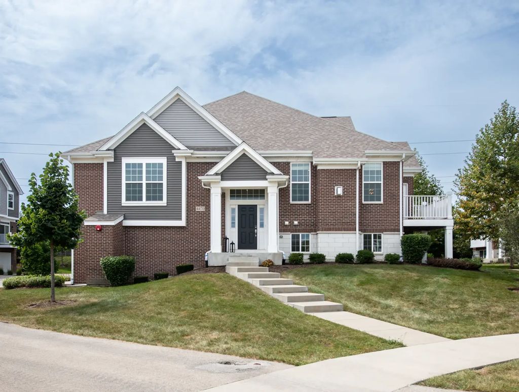 4470 Monroe Court, Naperville