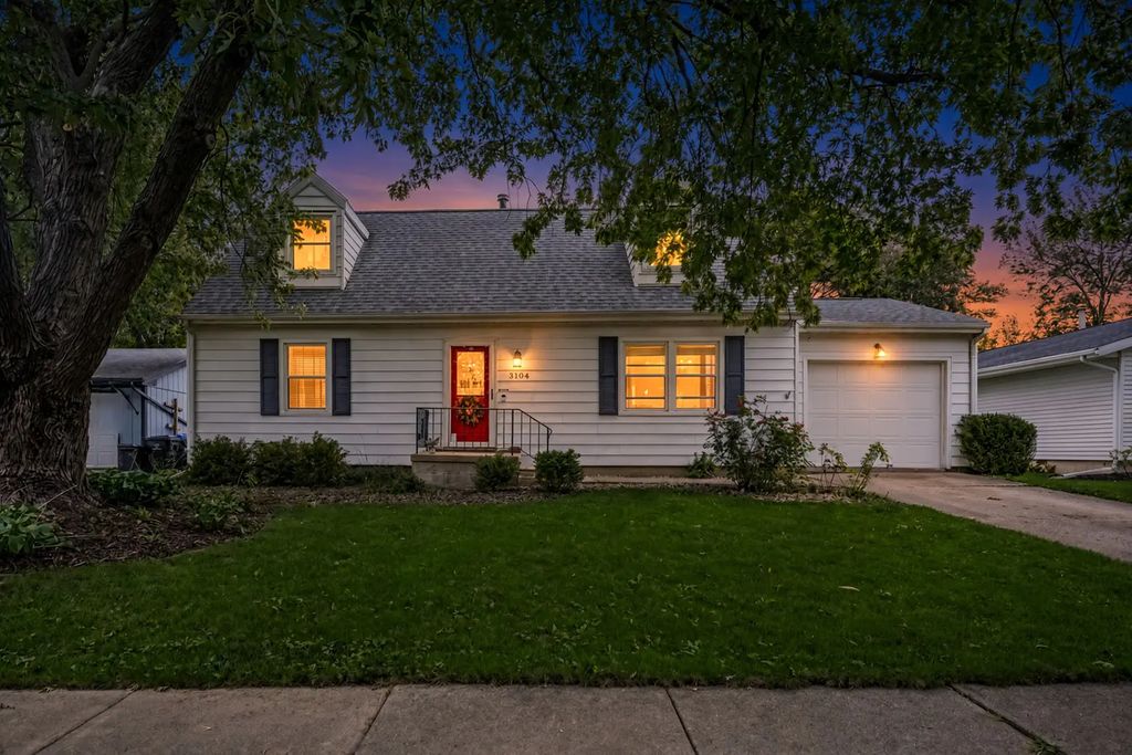3104 Winchester Drive, Bloomington