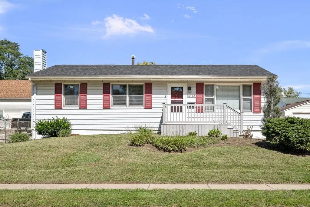 3232 W 15th Street, Davenport