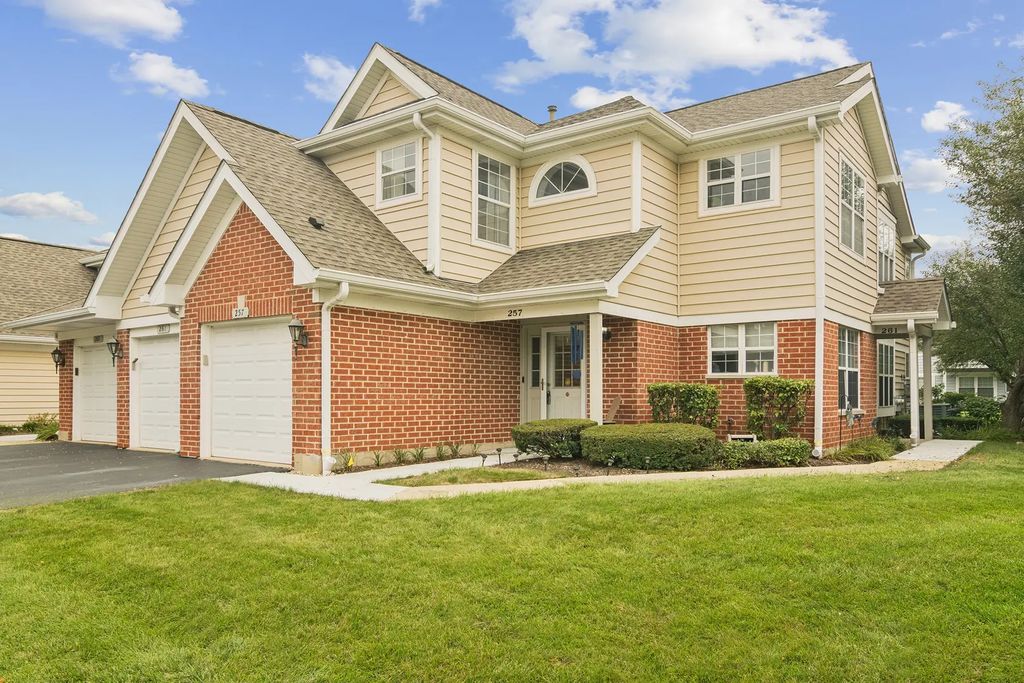 257 Sheffield Drive, Schaumburg