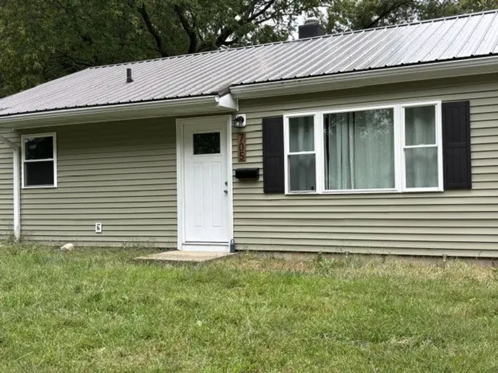 705 Illinois Drive, Rantoul
