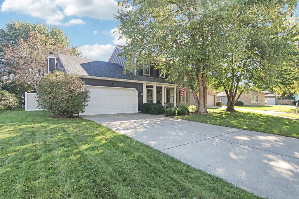 585 Yellowstone Drive, Elgin