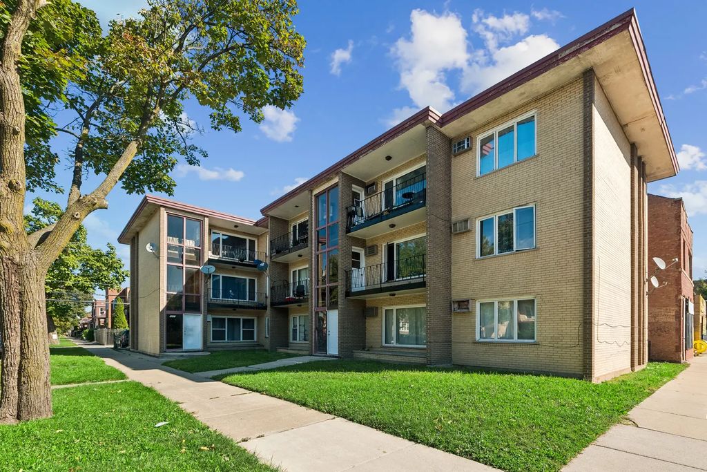 2452 W 59th Street, Chicago