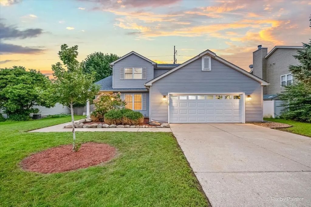148 S Glenbrook Trail, McHenry
