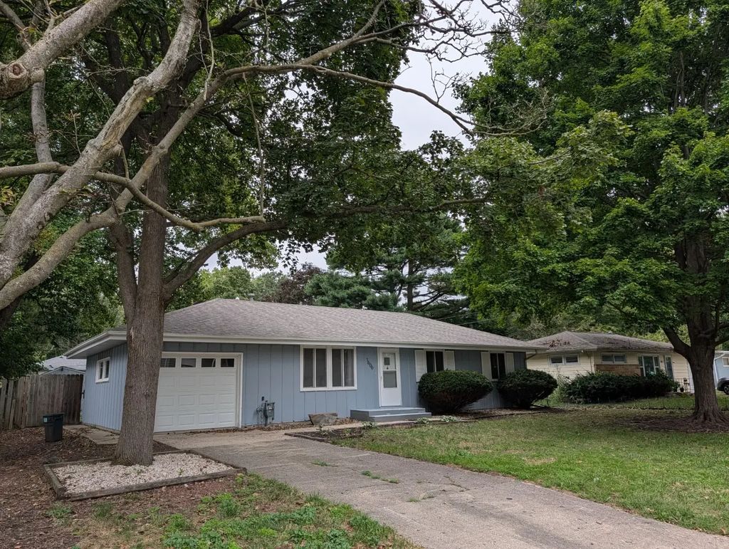 1606 Normandy Drive, Champaign