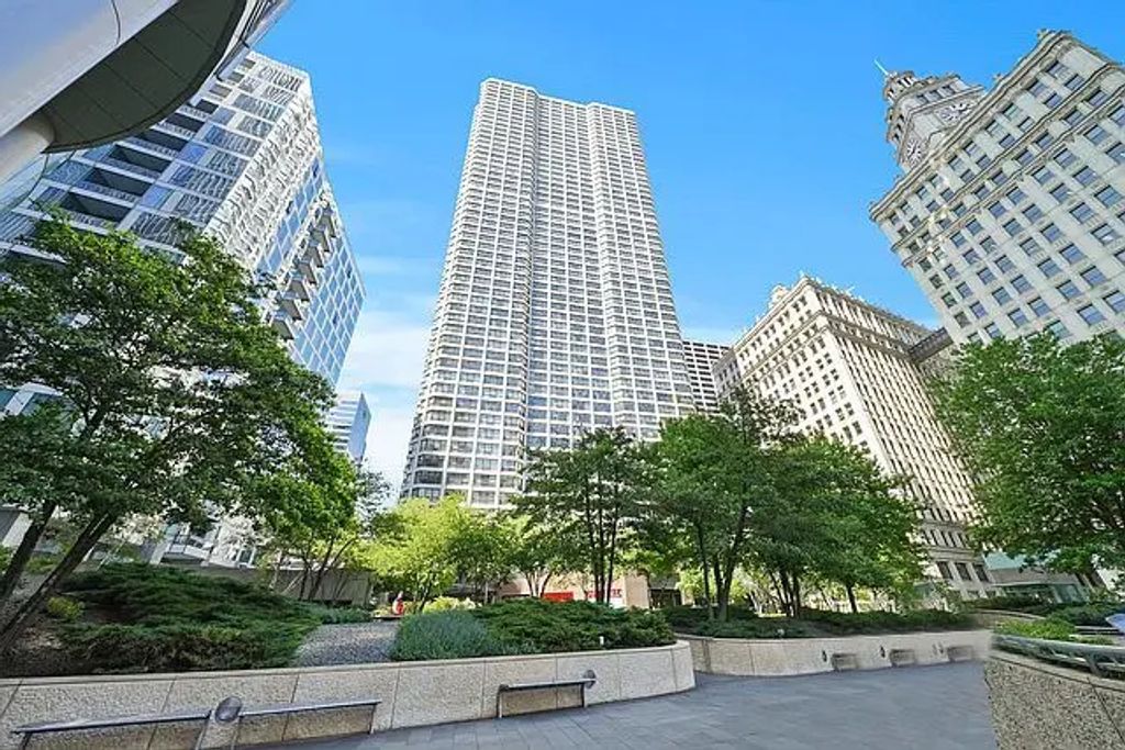 405 N Wabash Avenue 502, Chicago