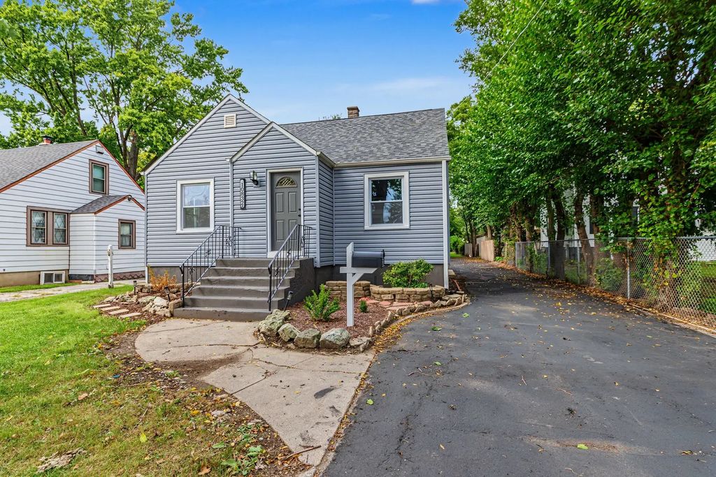 10832 W Grand Avenue, Melrose Park