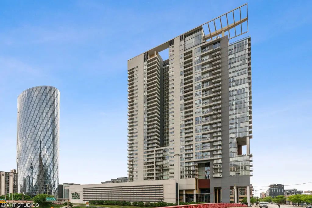 737 W Washington Boulevard 3306, Chicago