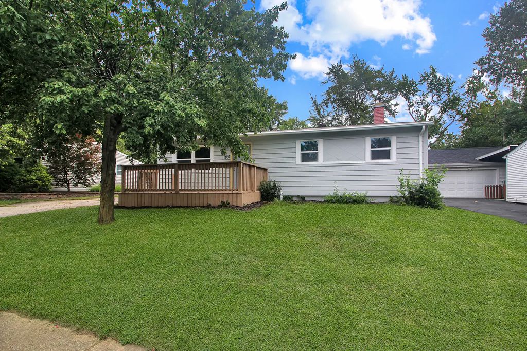 1307 Glenwood Road, Bloomington