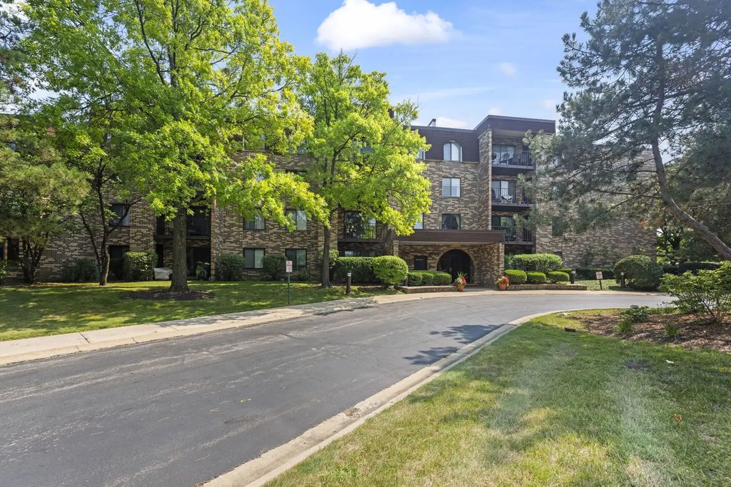 2005 Valencia Drive 306d, Northbrook