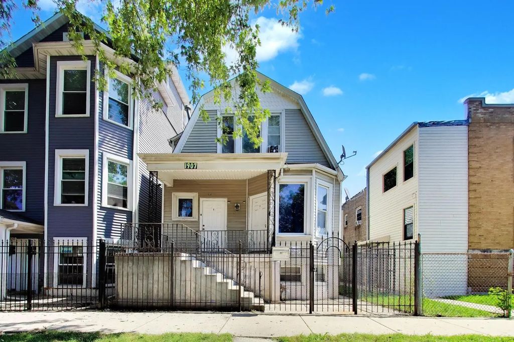 1907 N Keystone Avenue, Chicago