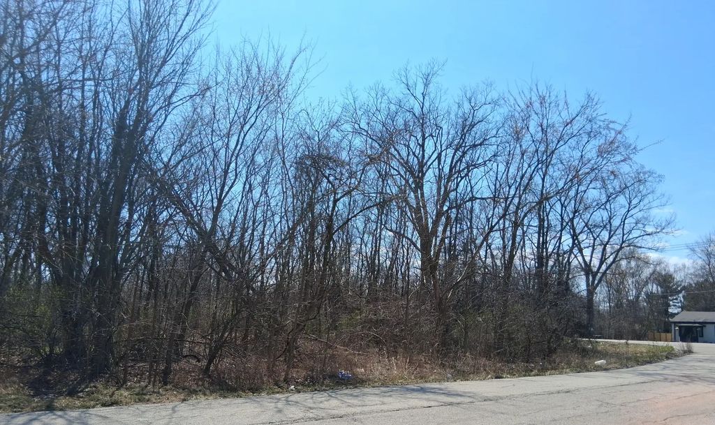 36245 N Green Bay Road, Waukegan