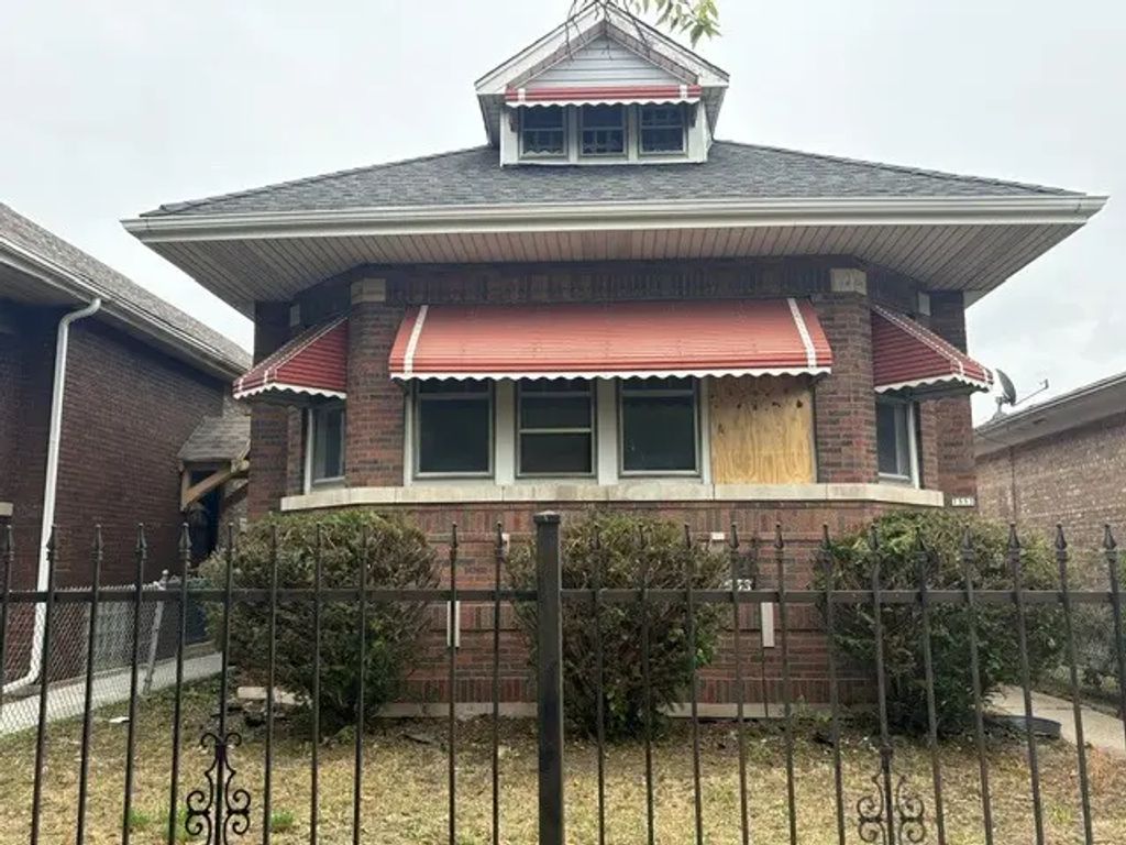 7553 S Paulina Street, Chicago