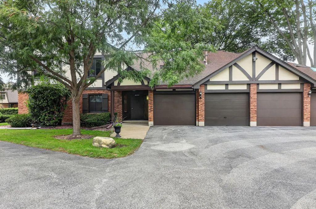 8255 Juniper Court 36d, Palos Hills