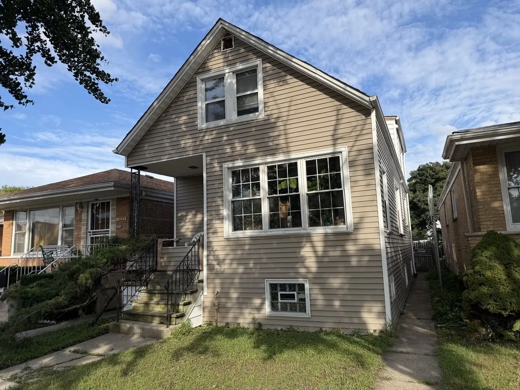 5225 S Mozart Street, Chicago