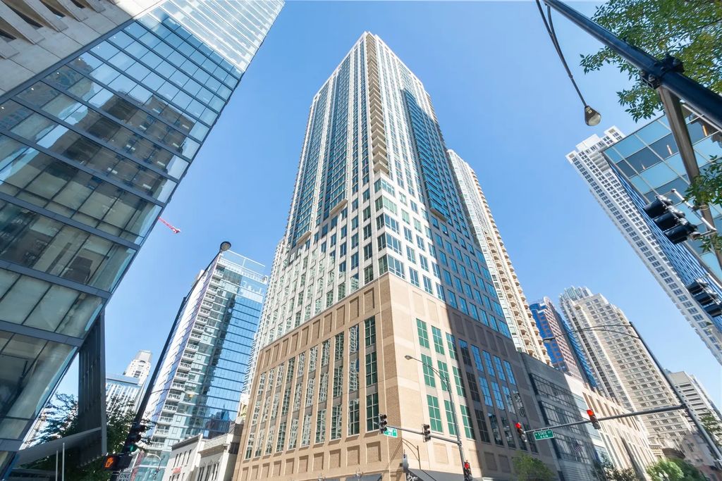 2 E Erie Street 3310, Chicago
