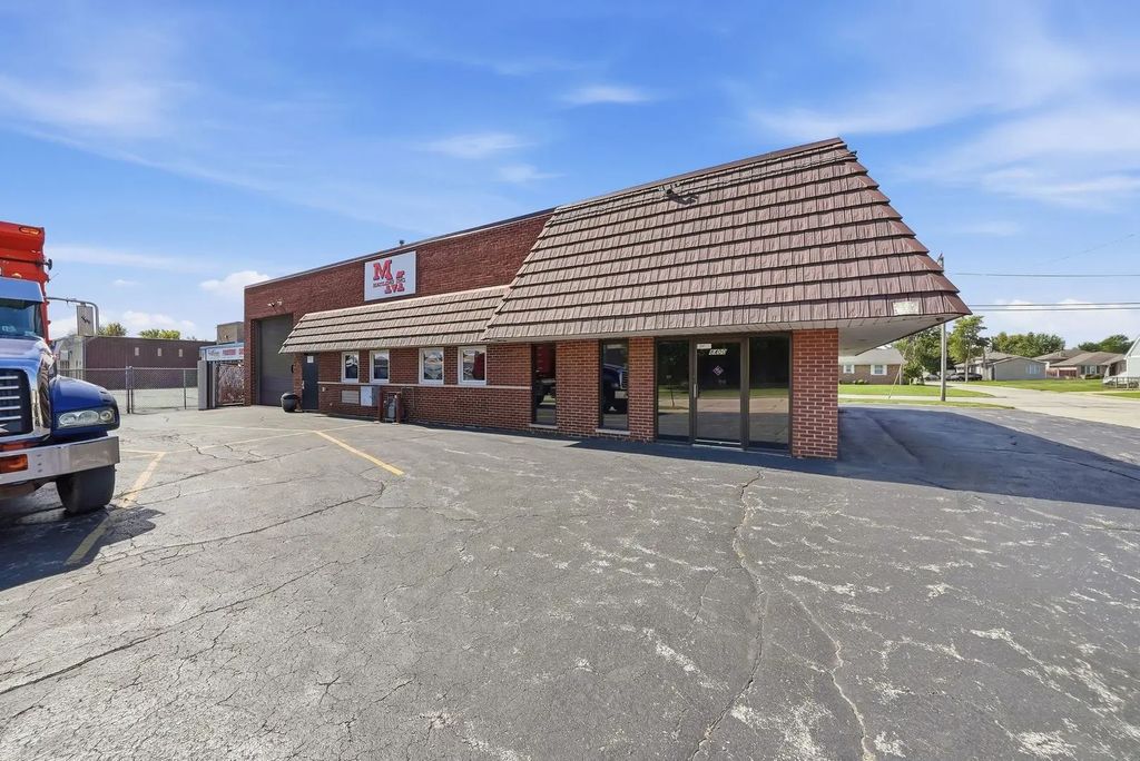 8400 S 77th Avenue, Bridgeview