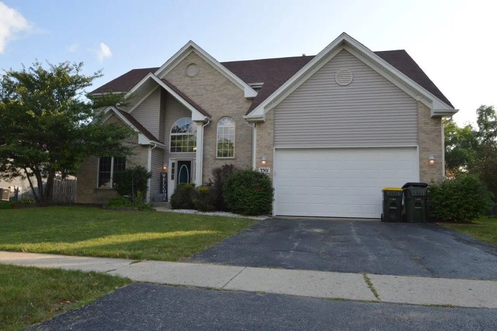 3301 Banford Circle, Lake In The Hills