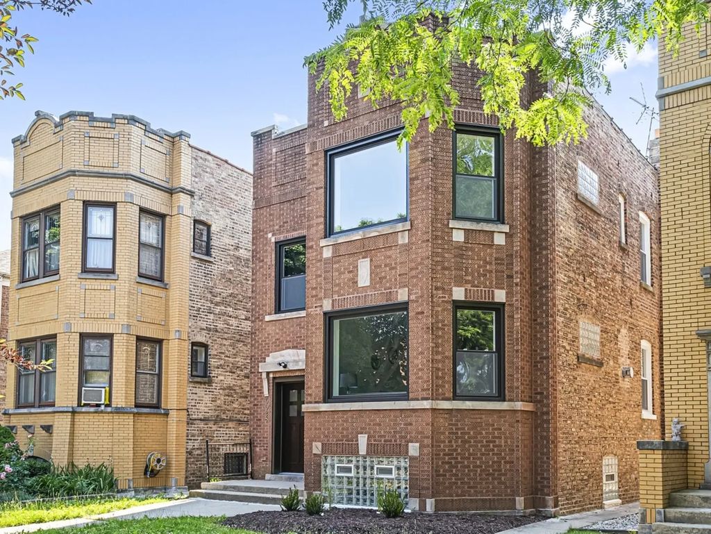 5028 N Major Avenue 2, Chicago